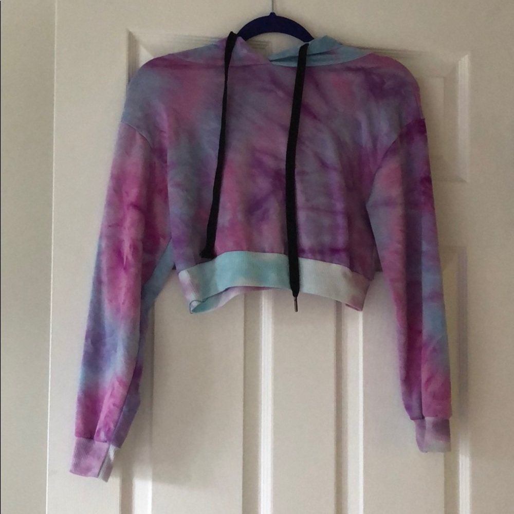 Tie dye cropped hoodie